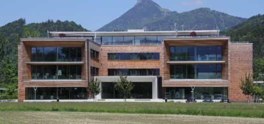 reinhardthrainer-building-5228101_1920